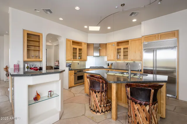 $2,300,000 | 10567 East Mark Lane, Scottsdale, AZ 85262