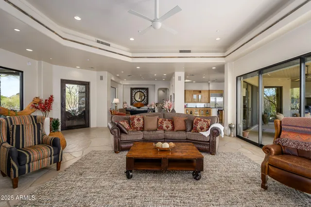 $2,300,000 | 10567 East Mark Lane, Scottsdale, AZ 85262