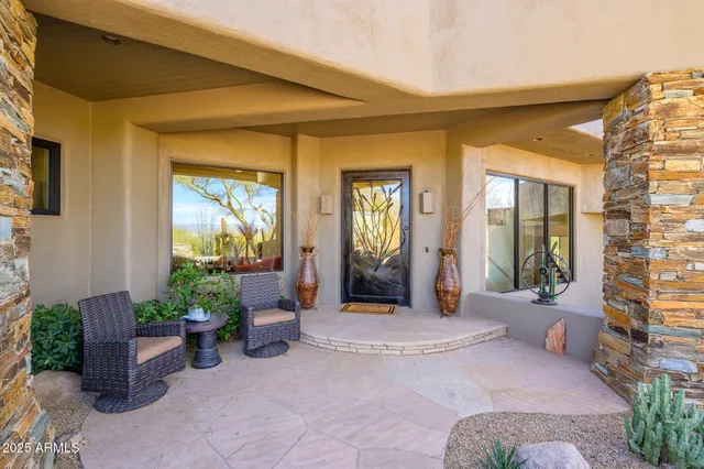 $2,300,000 | 10567 East Mark Lane, Scottsdale, AZ 85262