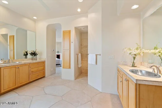 $2,300,000 | 10567 East Mark Lane, Scottsdale, AZ 85262