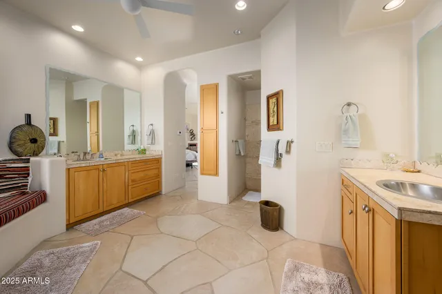 $2,300,000 | 10567 East Mark Lane, Scottsdale, AZ 85262