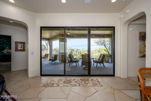 $2,300,000 | 10567 East Mark Lane, Scottsdale, AZ 85262