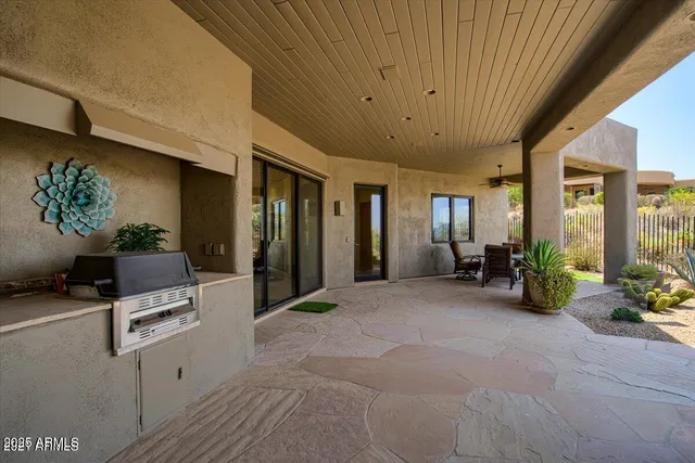 $2,300,000 | 10567 East Mark Lane, Scottsdale, AZ 85262