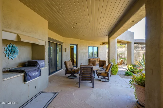 $2,300,000 | 10567 East Mark Lane, Scottsdale, AZ 85262