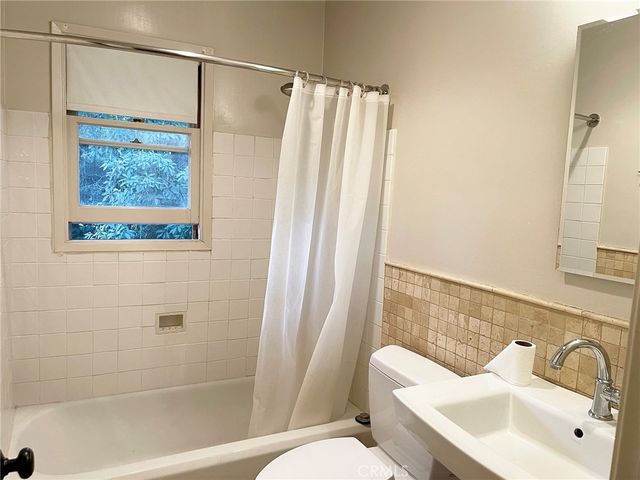 $2,395 | 1715 Raymond Hill Road, Unit 3, South Pasadena, CA 91030