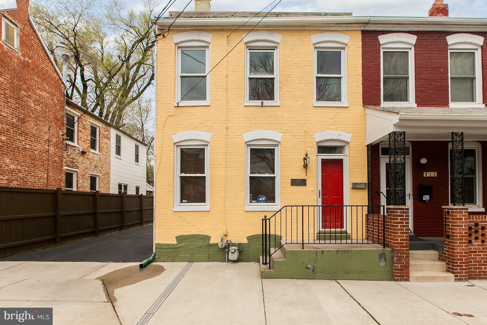 217 Center Street Frederick, MD 21701 - Photo 2 of 30 Exterior (Front)