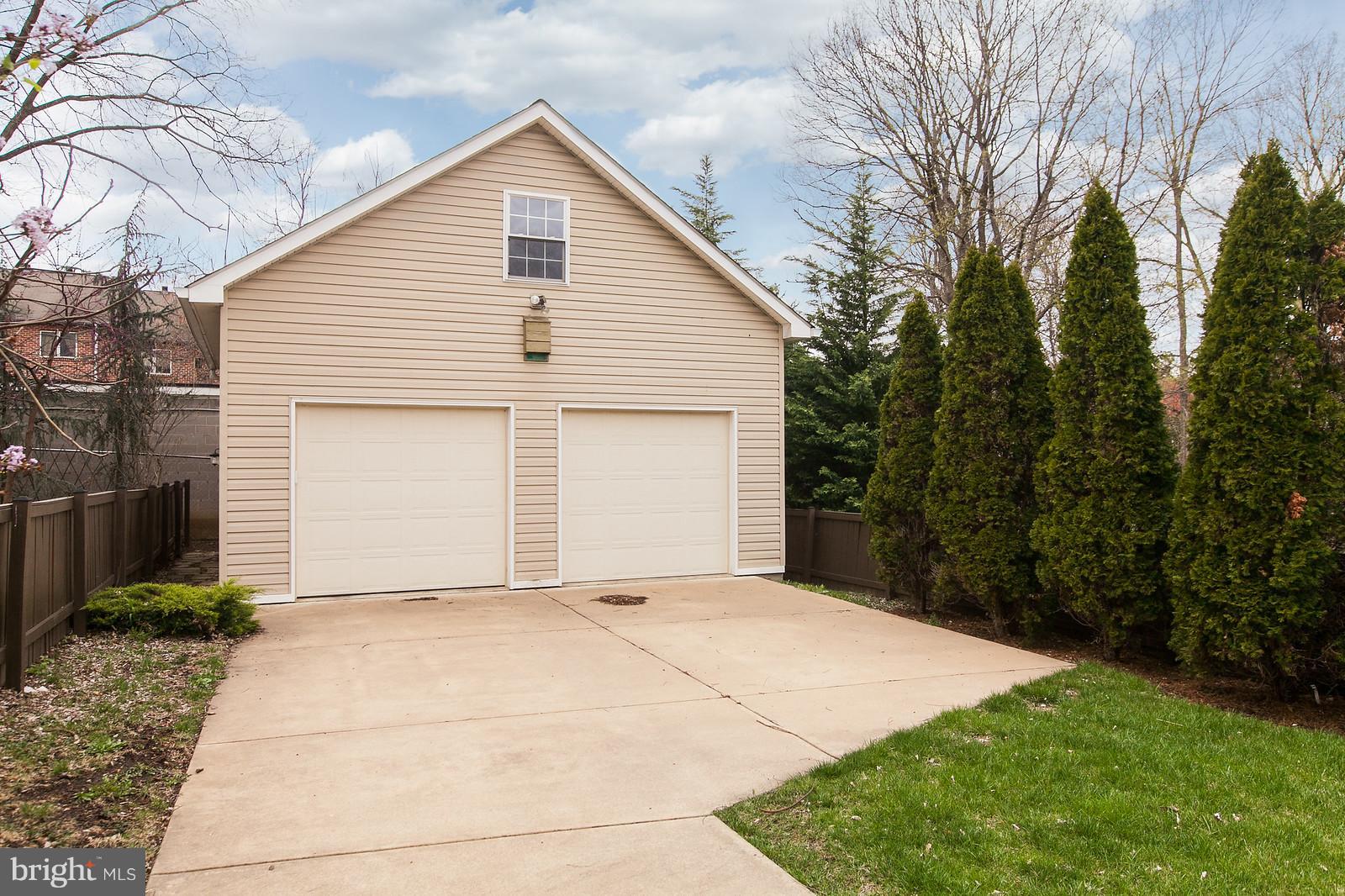217 Center Street Frederick, MD 21701 - Photo 26 of 30 Exterior (General)