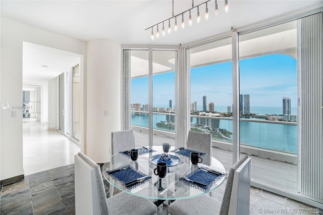 $1,451,000 | 7000 Island Boulevard, Unit PH04, Aventura, FL 33160