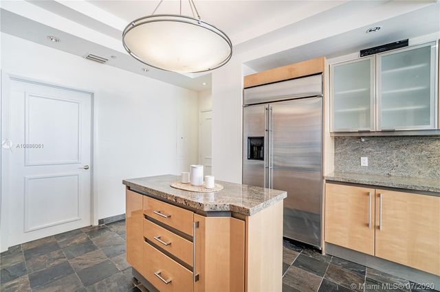 $1,451,000 | 7000 Island Boulevard, Unit PH04, Aventura, FL 33160