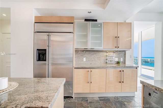 $1,451,000 | 7000 Island Boulevard, Unit PH04, Aventura, FL 33160