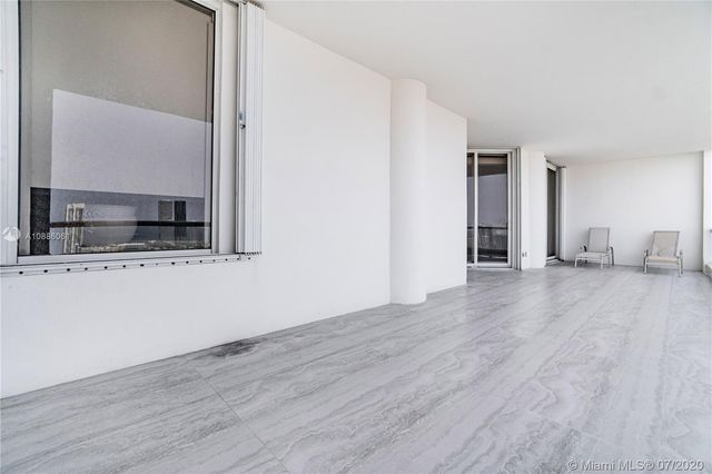 $1,451,000 | 7000 Island Boulevard, Unit PH04, Aventura, FL 33160