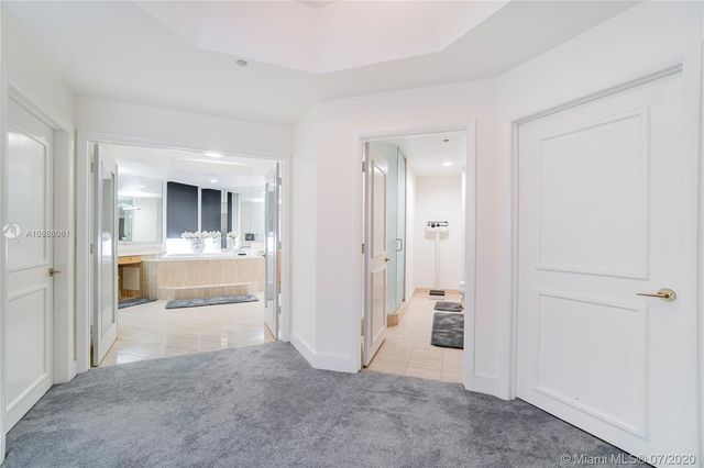 $1,451,000 | 7000 Island Boulevard, Unit PH04, Aventura, FL 33160