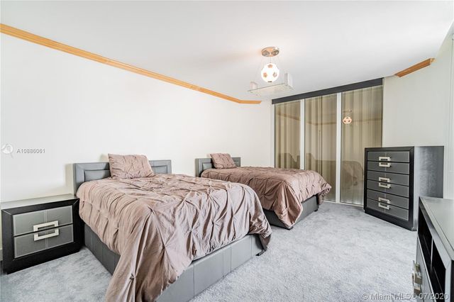 $1,451,000 | 7000 Island Boulevard, Unit PH04, Aventura, FL 33160