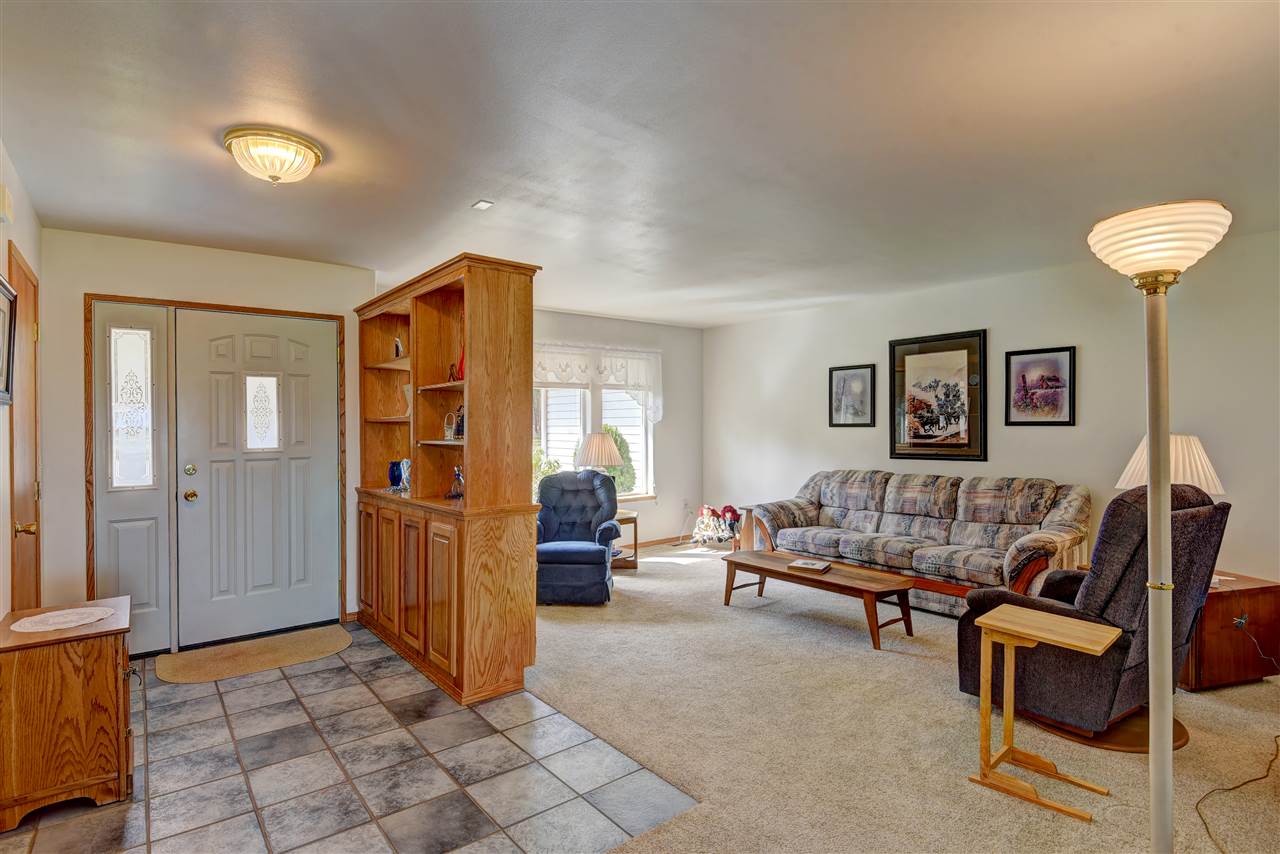 27702 North Short Road Deer Park, WA 99006 - Photo 3 of 20