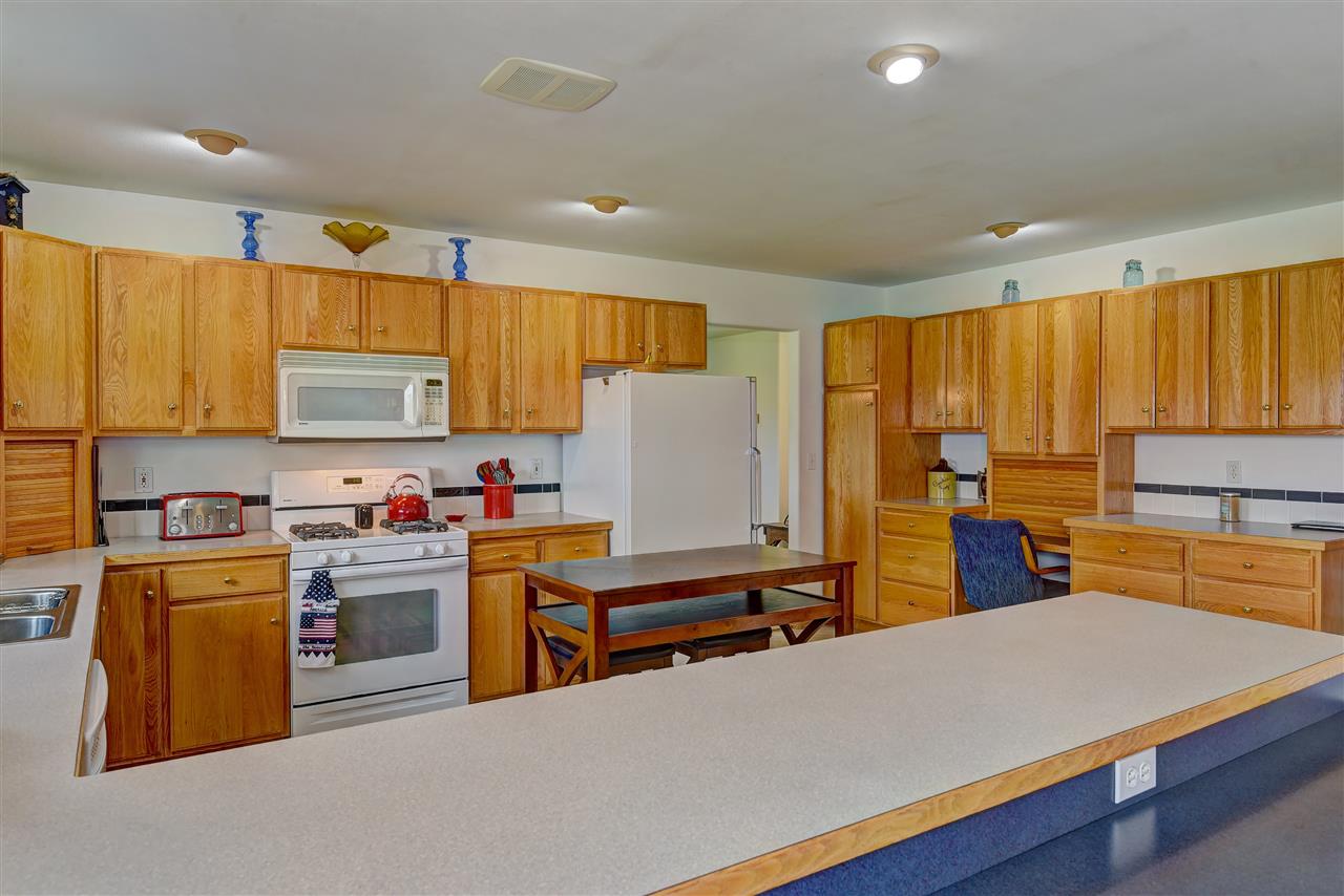 27702 North Short Road Deer Park, WA 99006 - Photo 9 of 20
