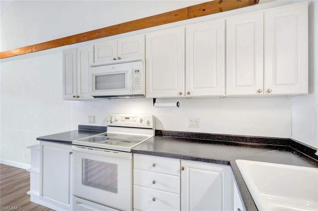 826 Wiggins Pass Road, Unit 309 Naples, FL 34110 - Photo 8 of 18 Gallery Image 8