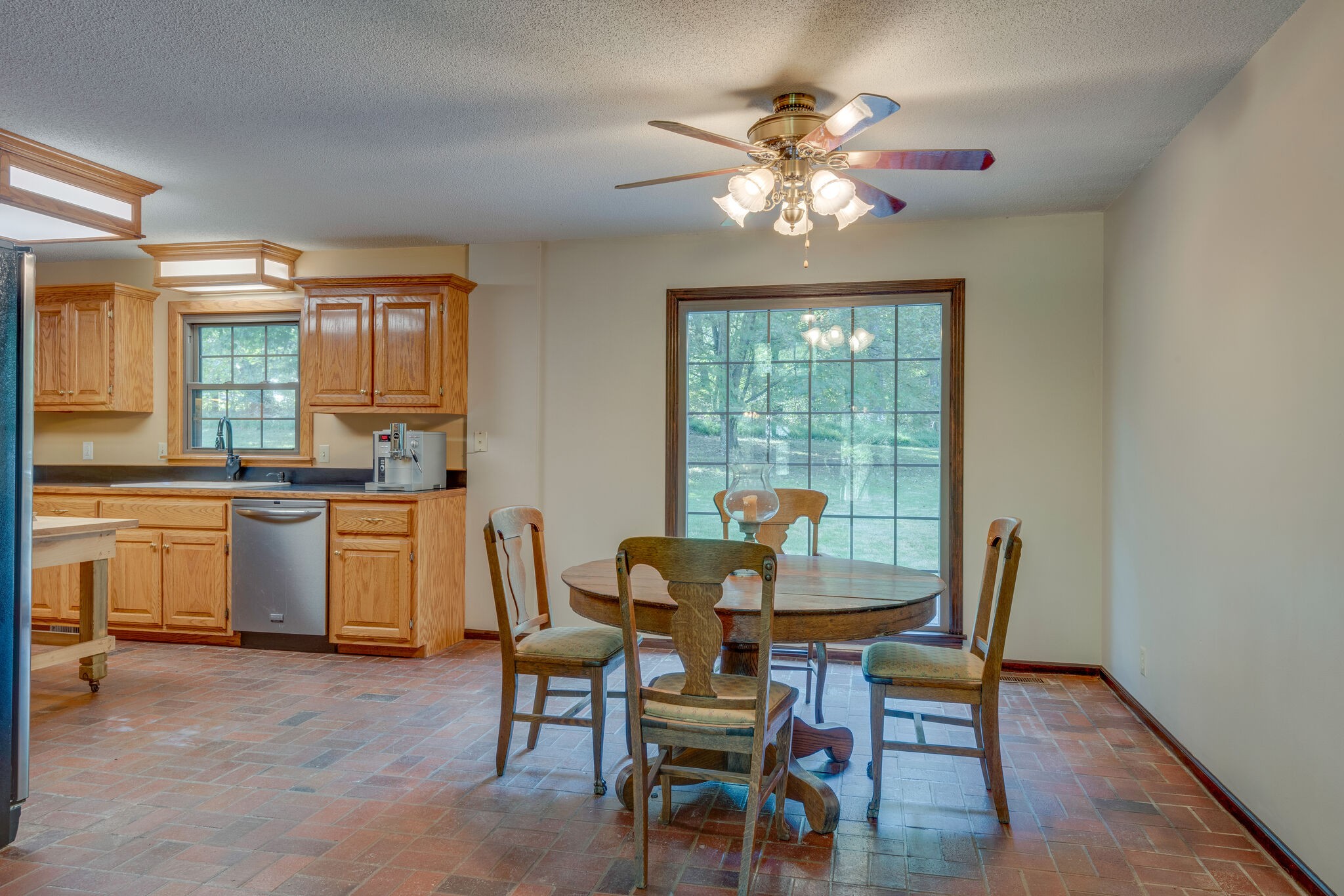 361 Salem Road Clarksville, TN 37040 - Photo 4 of 34 Gallery Image 4