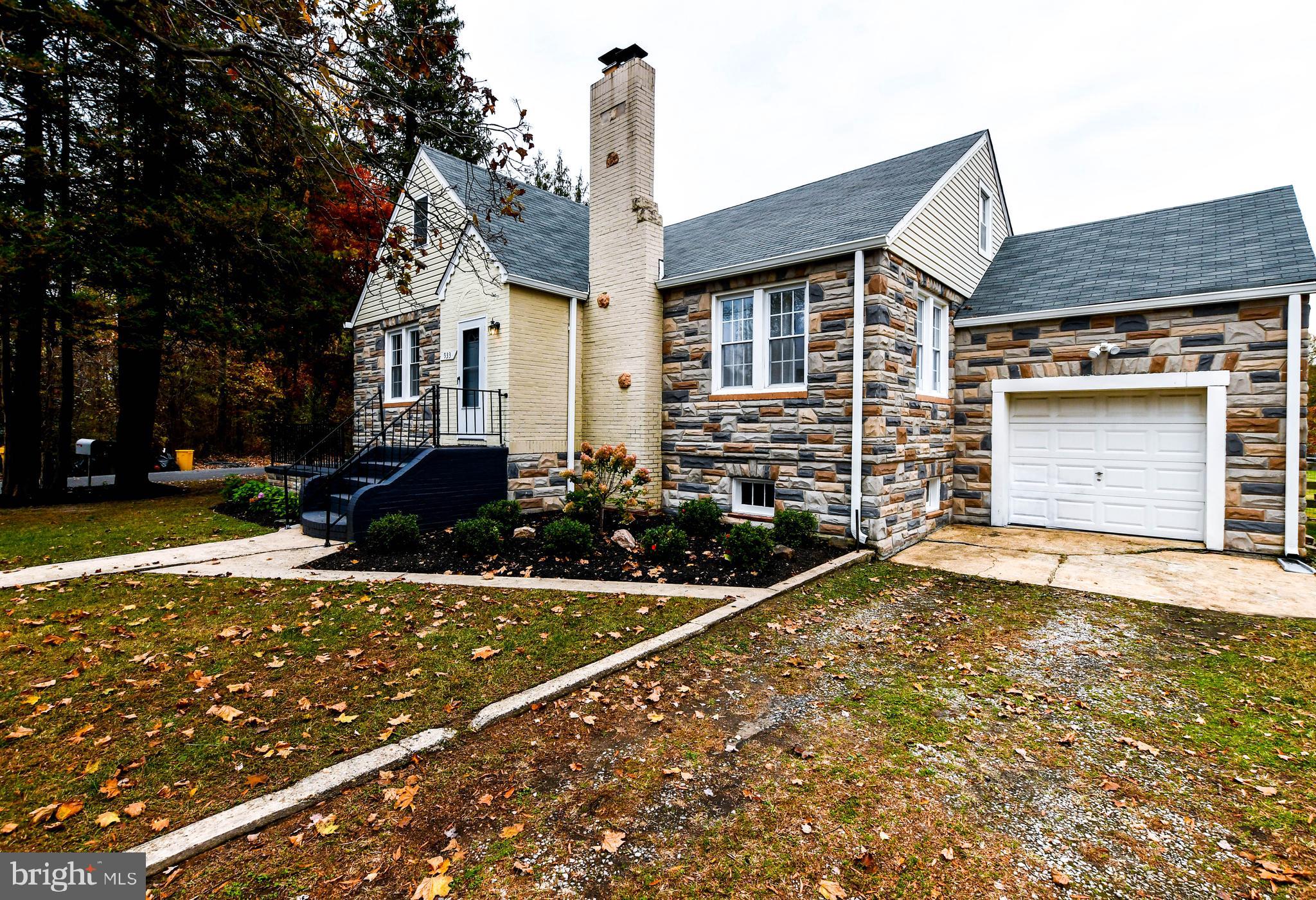933 Wieker Road Severn, MD 21144 - Photo 4 of 65