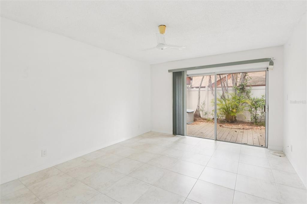 2064 Sunset Point Road, Unit 71 Clearwater, FL 33765 - Photo 17 of 43