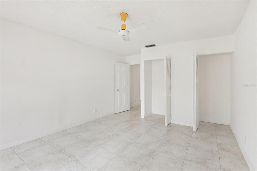 2064 Sunset Point Road, Unit 71 Clearwater, FL 33765 - Photo 20 of 43