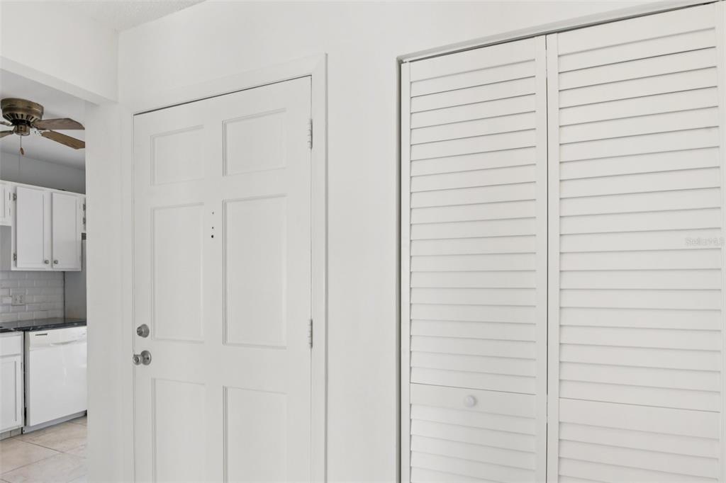 2064 Sunset Point Road, Unit 71 Clearwater, FL 33765 - Photo 21 of 43