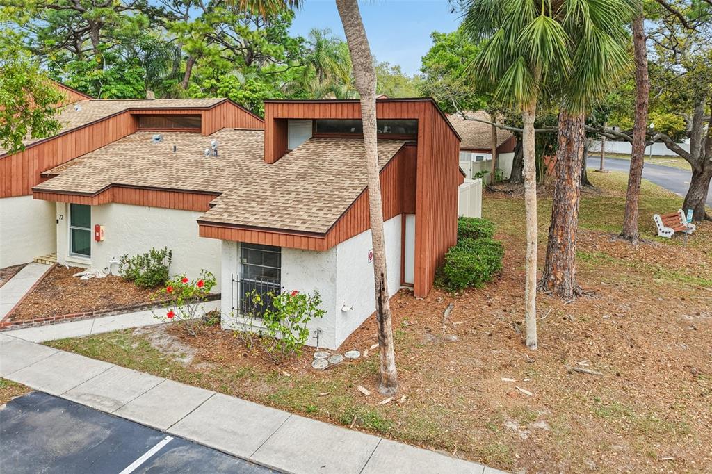 2064 Sunset Point Road, Unit 71 Clearwater, FL 33765 - Photo 29 of 43