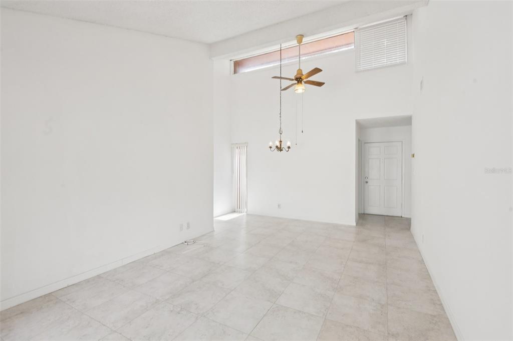 2064 Sunset Point Road, Unit 71 Clearwater, FL 33765 - Photo 9 of 43