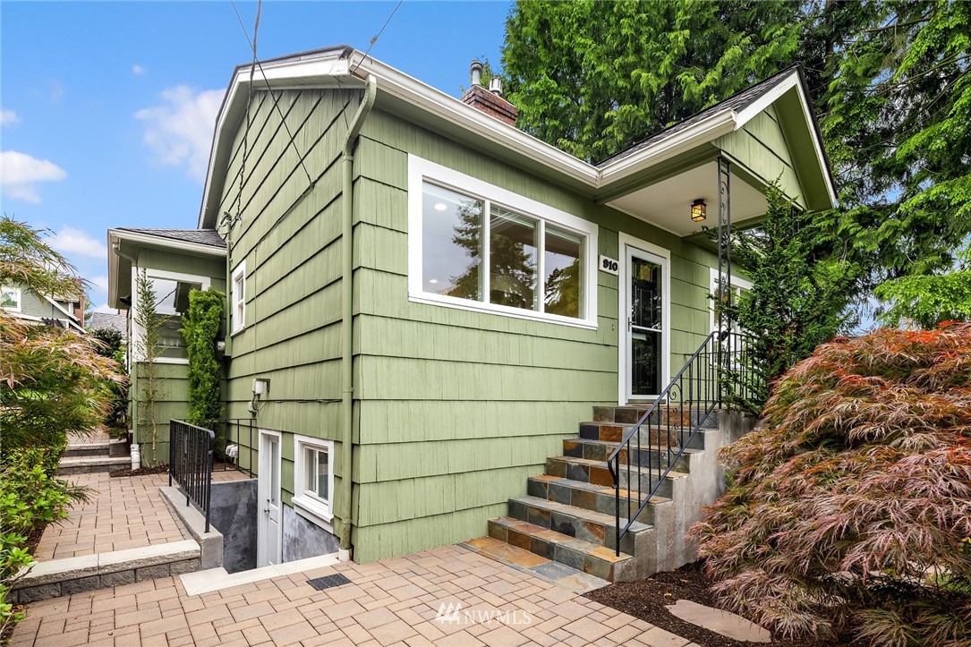 910 North 78th Street Seattle, WA 98103 - Photo 2 of 22 Gallery Image 2