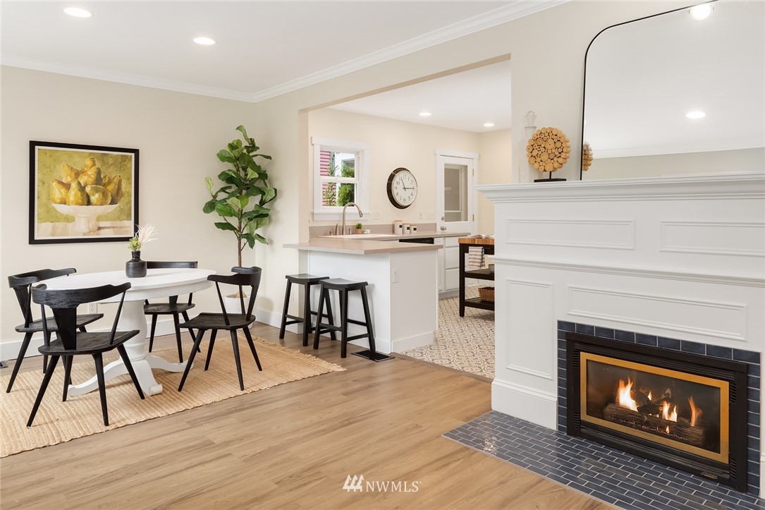 910 North 78th Street Seattle, WA 98103 - Photo 3 of 22 Gallery Image 3