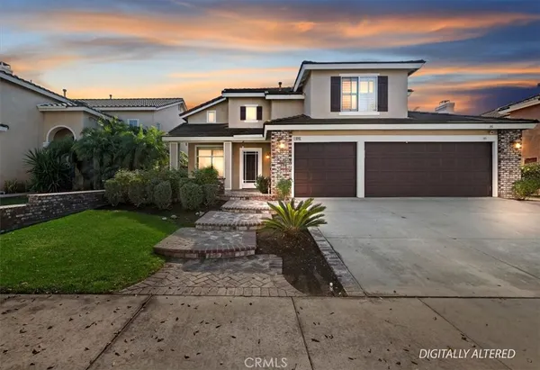 $915,000 | 1040 Nighthawk Circle, Corona, CA 92881