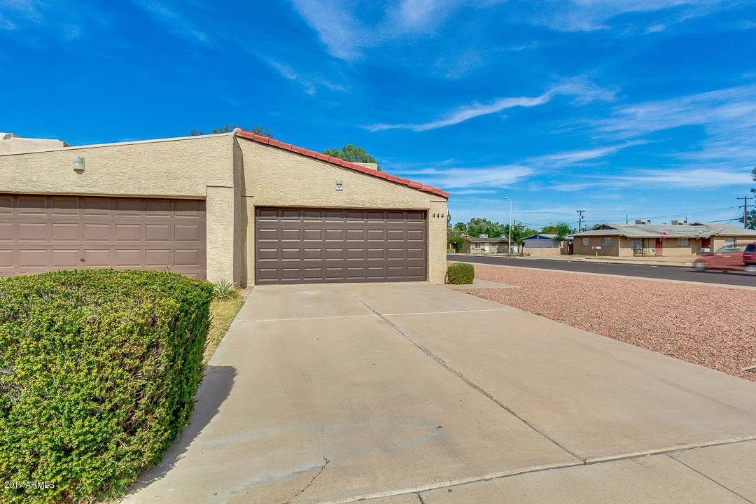 444 East Pecan Road Phoenix, AZ 85040 - Photo 2 of 28 02-Pecan