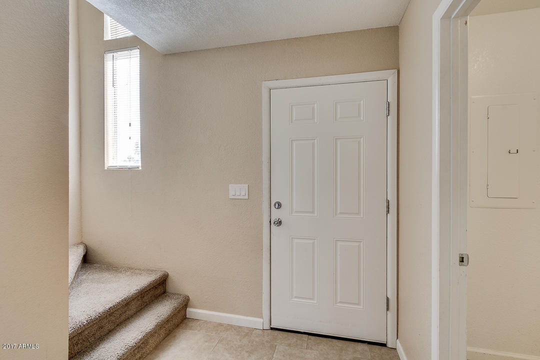 444 East Pecan Road Phoenix, AZ 85040 - Photo 5 of 28 05-Pecan