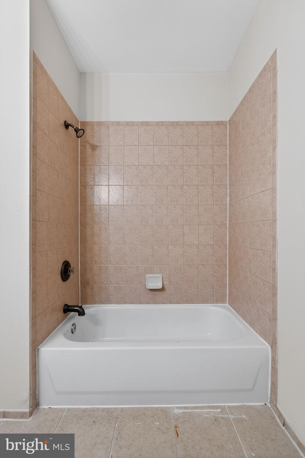 1630 Welsh Road, Unit 25D Philadelphia, PA 19115 - Photo 22 of 24