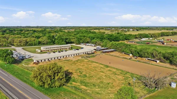 $2,200,000 | 8441 County Road 176, Stephenville, TX 76401