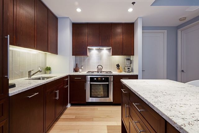 $1,265,000 | 580 Washington Street, Unit 505, Boston, MA 02111