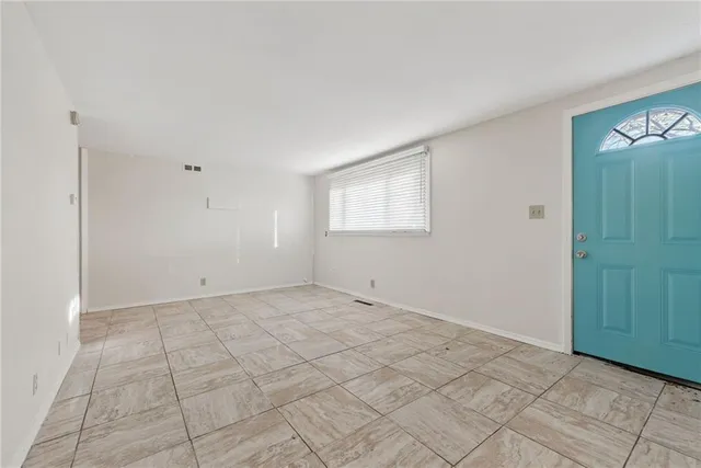 $210,000 | 200 Northwest 63 Terrace, Kansas City, MO 64118