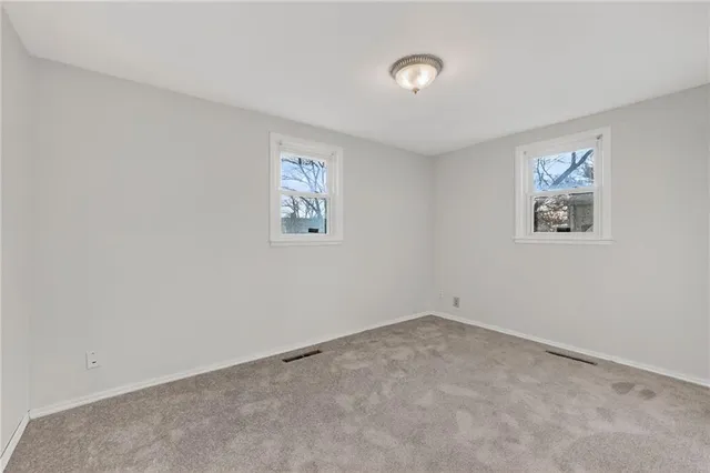 $210,000 | 200 Northwest 63 Terrace, Kansas City, MO 64118