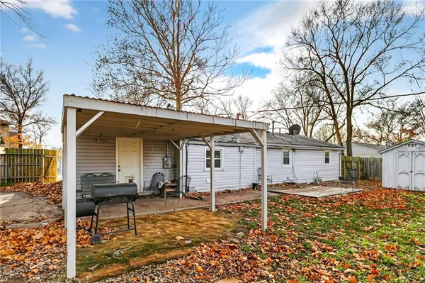 $185,000 | 200 Northwest 63 Terrace, Kansas City, MO 64118