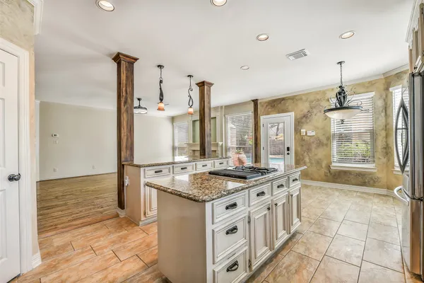 $639,900 | 4142 Pine Blossom Trail, Houston, TX 77059