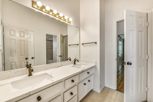 $639,900 | 4142 Pine Blossom Trail, Houston, TX 77059