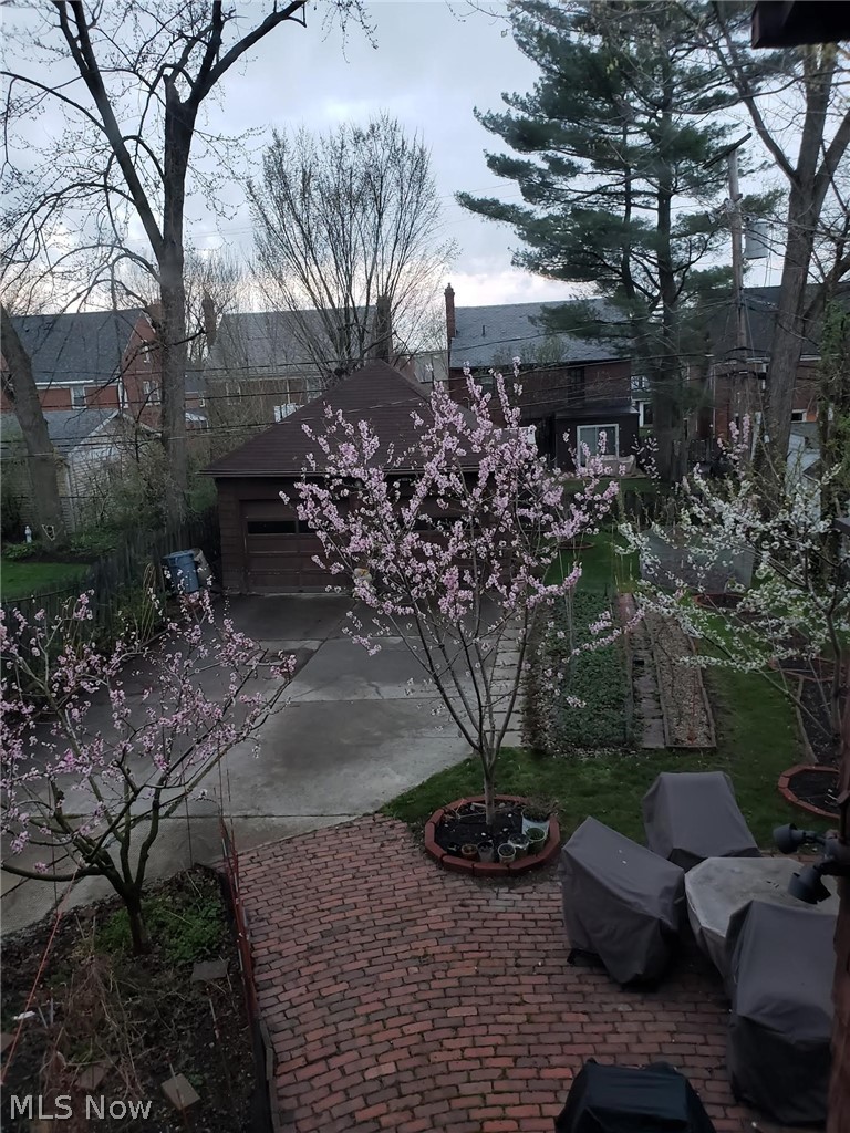 2556 Saybrook Road Cleveland, OH 44118 - Photo 12 of 35 Gallery Image 12