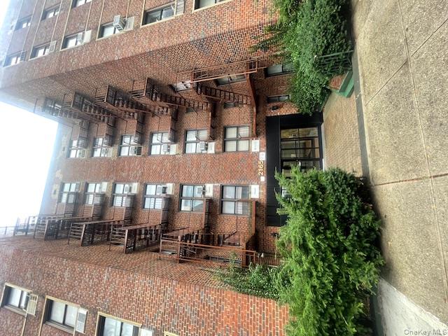 2165 Matthews Avenue, Unit 4F Bronx, NY 10462 - Photo 1 of 7 front view of a building
