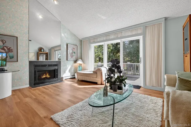 $779,000 | 103 Norfolk Court, Yorktown Heights, NY 10598