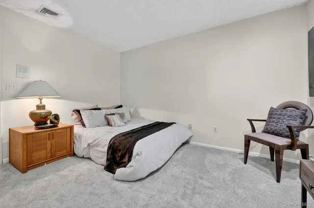 $779,000 | 103 Norfolk Court, Yorktown Heights, NY 10598