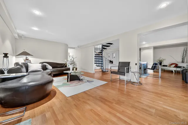 $779,000 | 103 Norfolk Court, Yorktown Heights, NY 10598