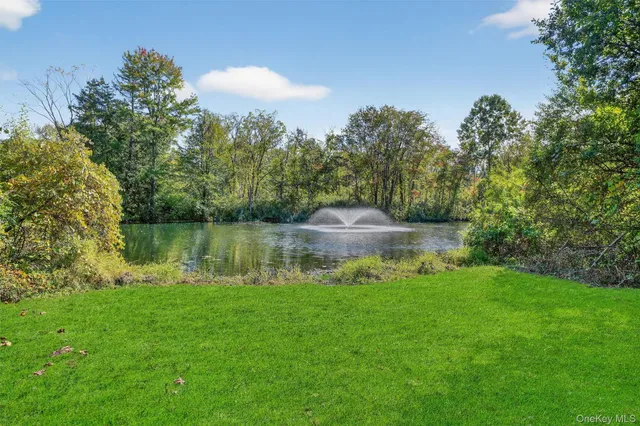 $779,000 | 103 Norfolk Court, Yorktown Heights, NY 10598