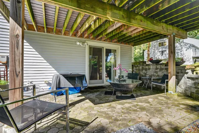 $779,000 | 103 Norfolk Court, Yorktown Heights, NY 10598