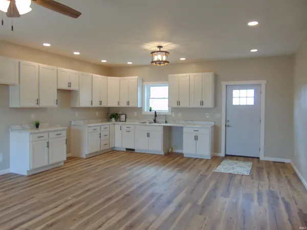 $308,000 | 6711 South 500 West, Poneto, IN 46781