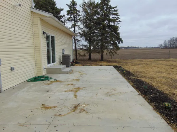 $308,000 | 6711 South 500 West, Poneto, IN 46781