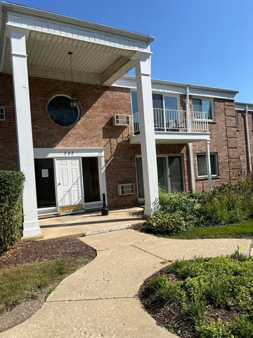 $168,000 | 543 Burlington Avenue, Unit 112E, Downers Grove, IL 60515